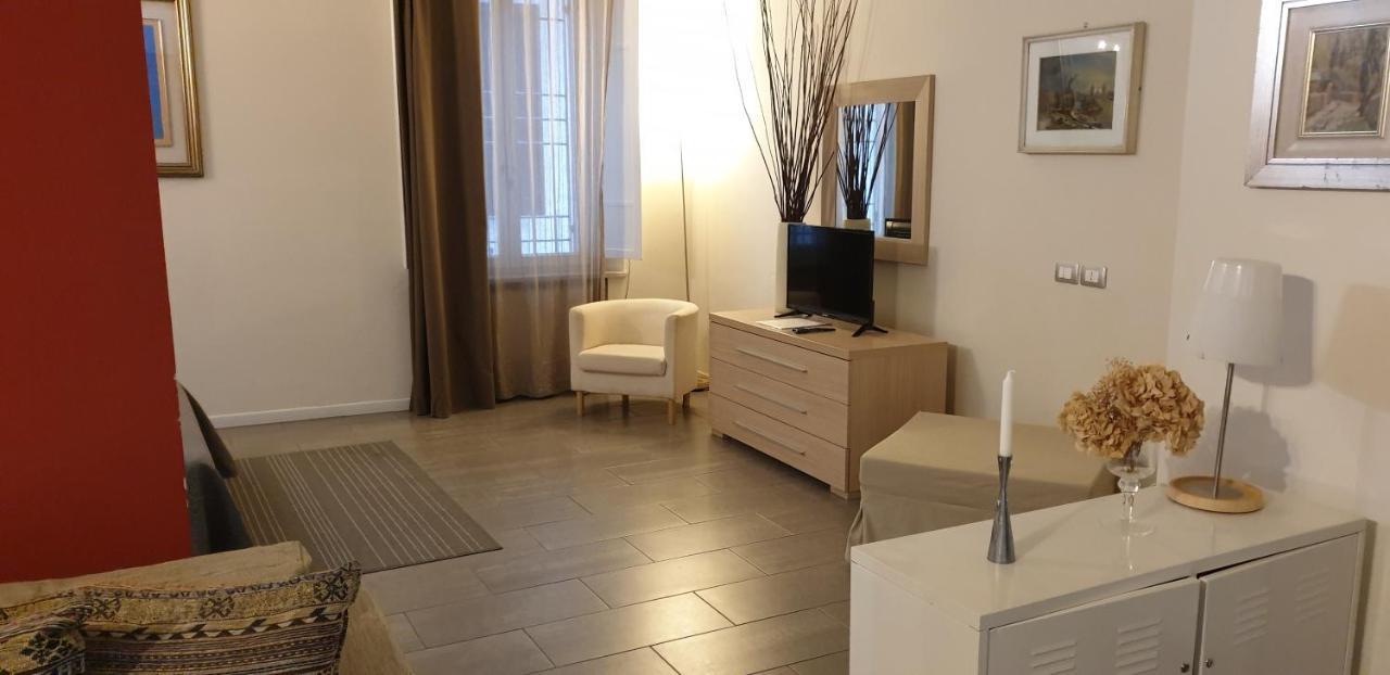 Agora Residenza Aparthotel Мантова Екстериор снимка