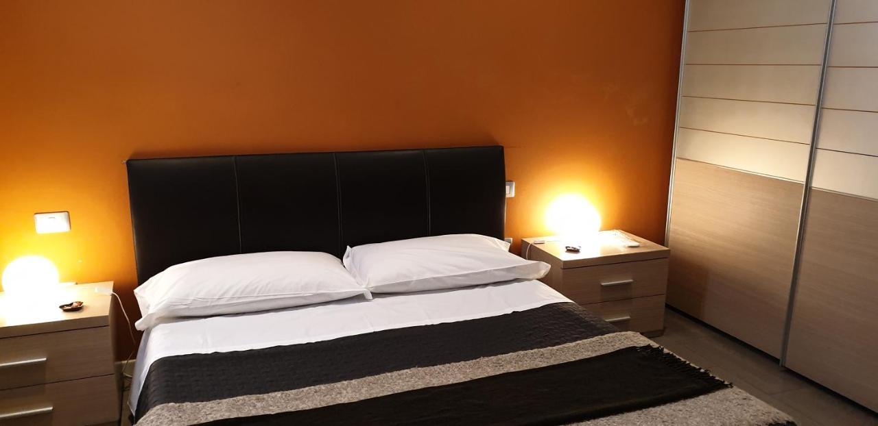 Agora Residenza Aparthotel Мантова Екстериор снимка